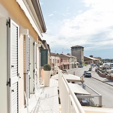Del Borgo Marina *
